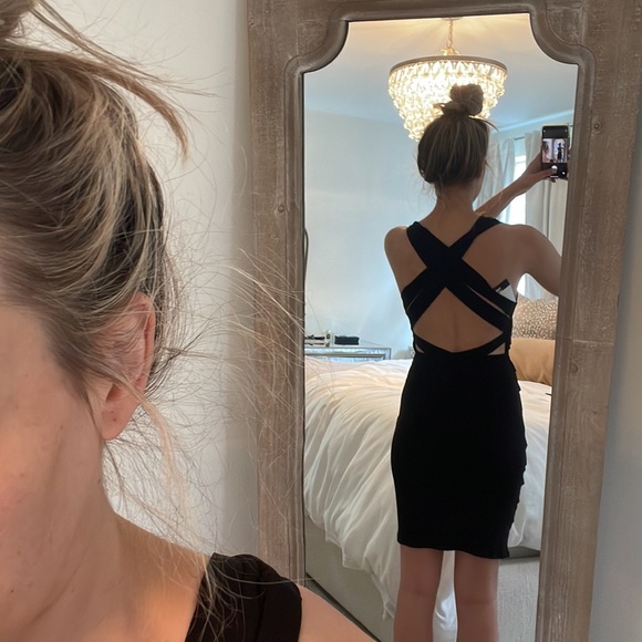 Little black dress - Picture 2 of 4